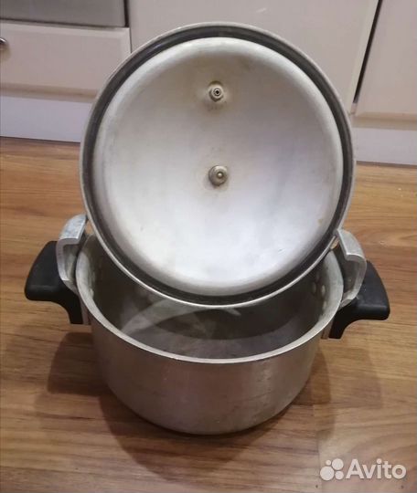 Скороварки Минутка СССР, 6 и 4,5 литров