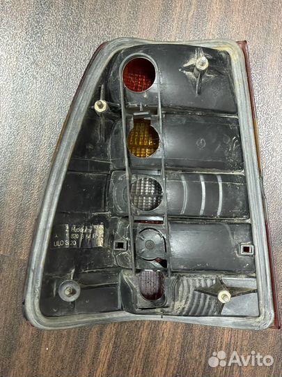 Фонарь задний правый Mercedes w124 Универсал