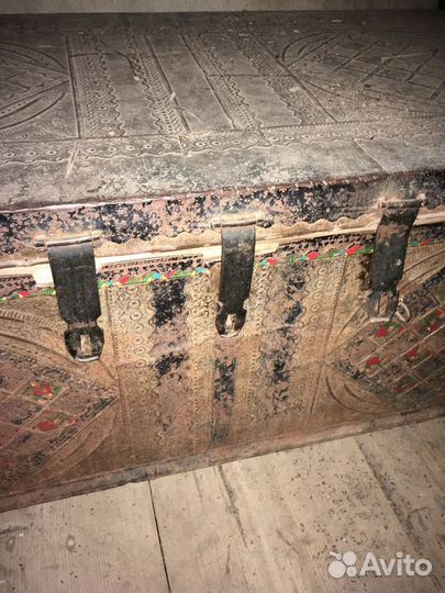 Большой сундук