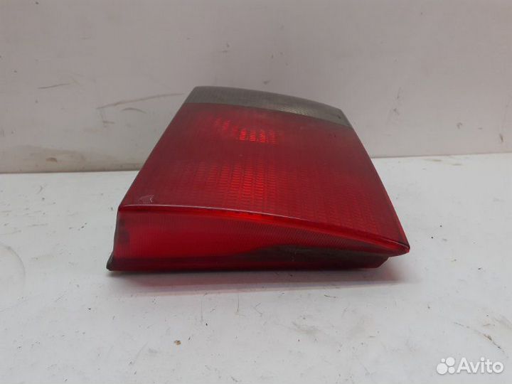 Фонарь задний внутренний левый Audi 100 C4