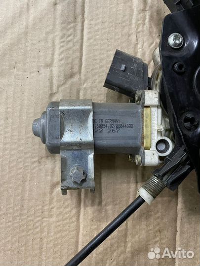 Стеклоподъемник передний левый BMW E60