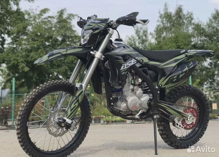 Мотоцикл кроссовый BSE Z7 Black Edition