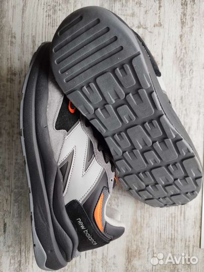 Кроссовки new balance