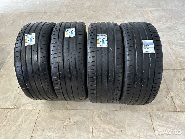 Michelin Pilot Sport 4 S 285/40 R23 111Y