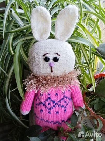 Зайки вязаные