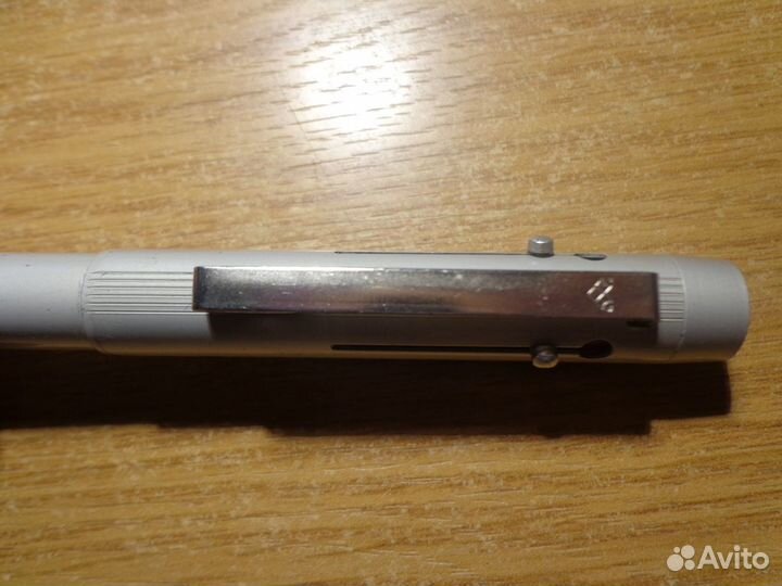 Ручка шариковая,на три цвета,СССР 1989г