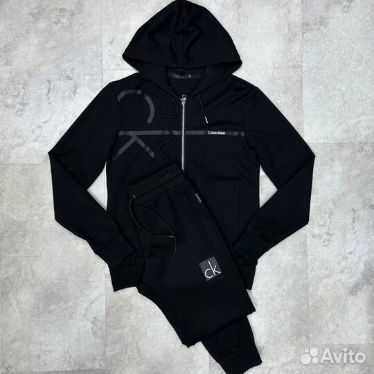 Спортивный костюм мужской новый