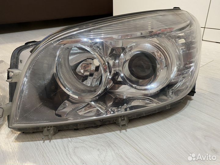 Фара toyota rav 4 30