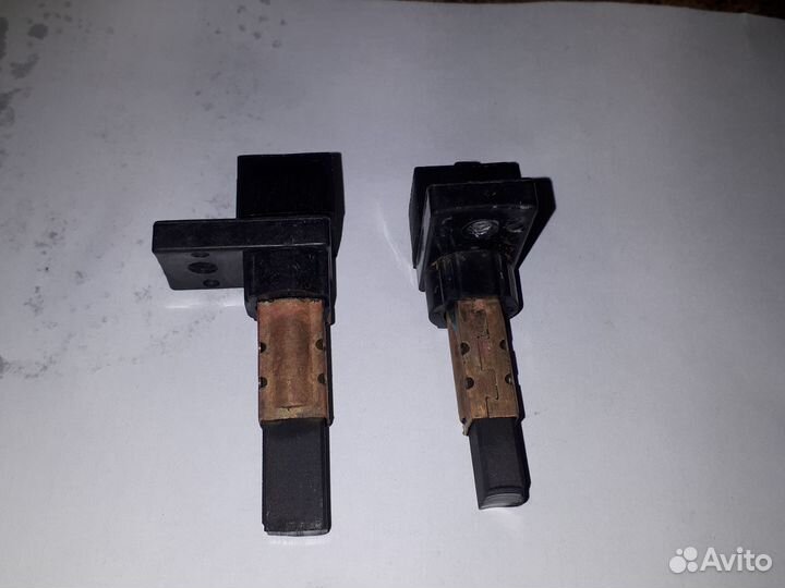 Электрощетка Tomas