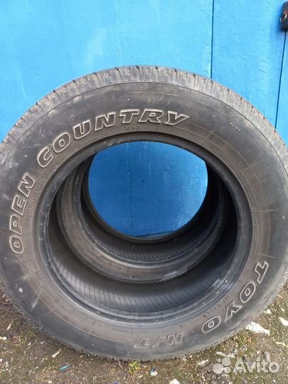 Toyo Open Country H/T 235/65 R17 104H