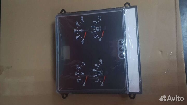 Щиток приборов 56.3801-03