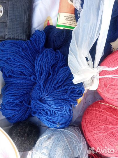 Шерстяные нитки