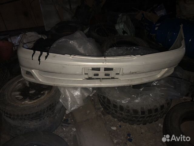 Бампер на toyota Chaser 100