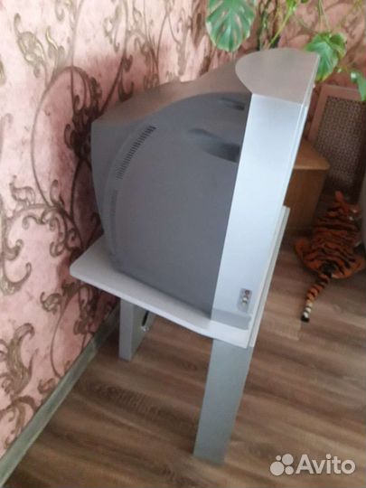 Телевизор samsung с подставкой