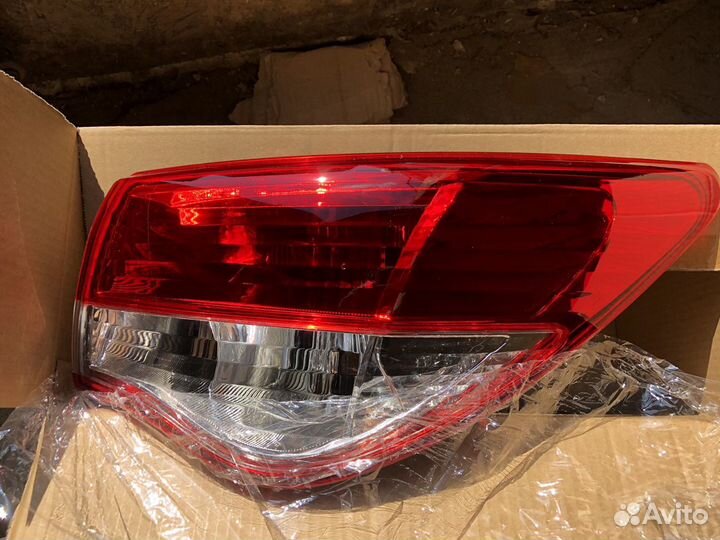 Nissan Almera G15 фонарь в крыло задний