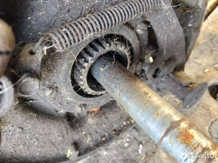 Маятник люльки Днепр мт16