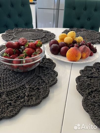 Салфетки сервировочные вязаные