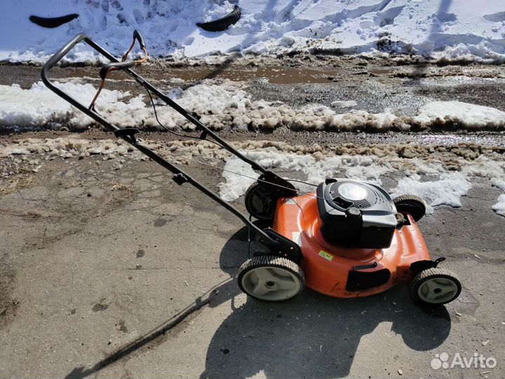 Газонокосилка бензиновая бу
