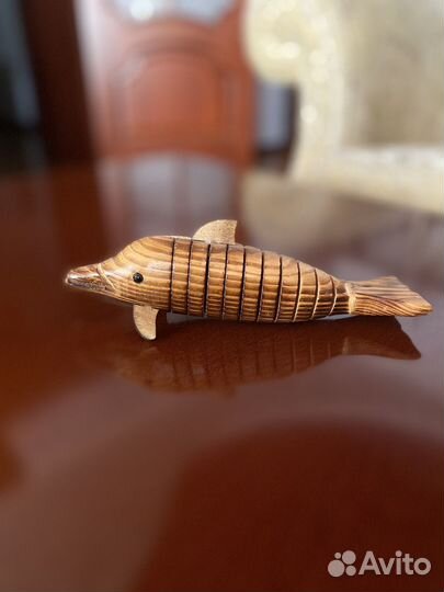 Осетр из натурального дерева