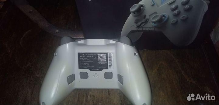 Беспроводной контроллер Flydigi Vader 2