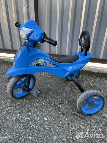 Трехколесный велосипед