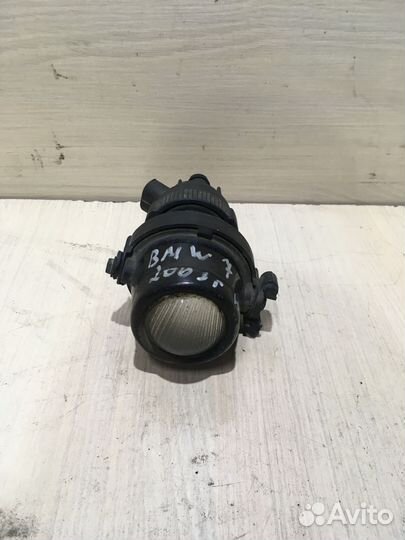 Фара противотуманная левая BMW E65