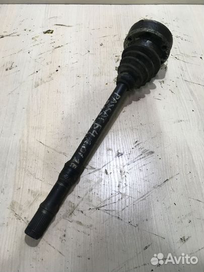 Полуось передняя левая Пассат Б4 2.0 Е