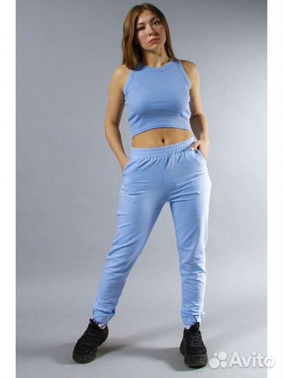 Новый Костюм р.44