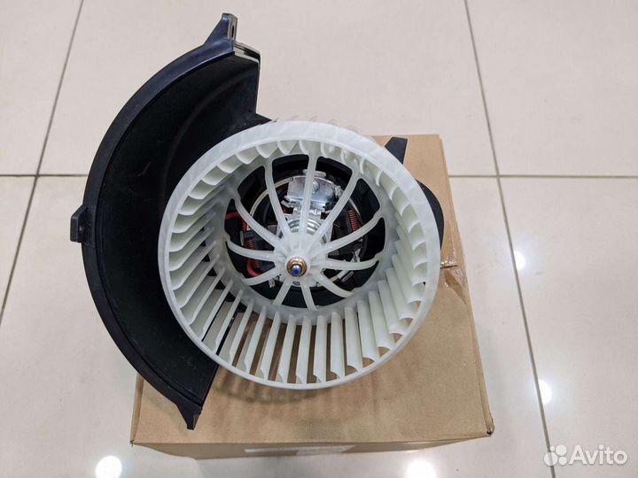 Мотор отопителя audi Q7 / amarok / touareg