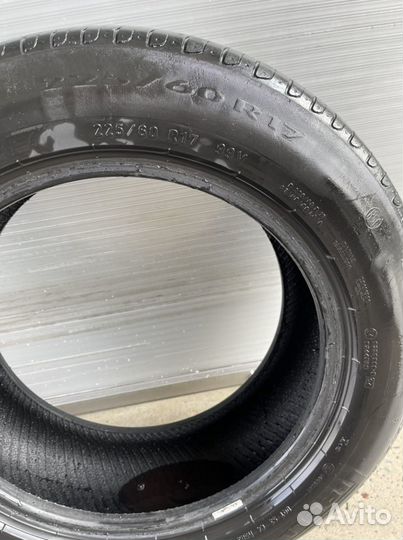 Pirelli Cinturato P7 225/60 R17 99V