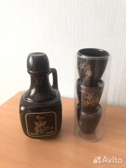 Глиняный кувшин + стопки