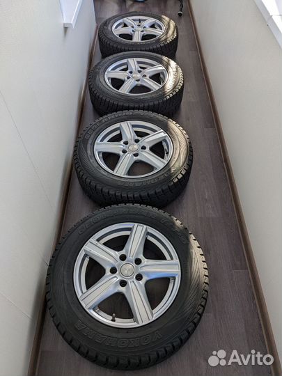 R16 Yokohama Geolandar I/T-S G073 215/65, PCD 5x110 DIA 66.1