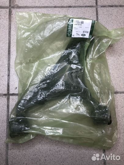 Рычаг передний верхний правый land rover LR014132