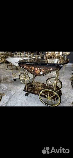 Сервированные столик