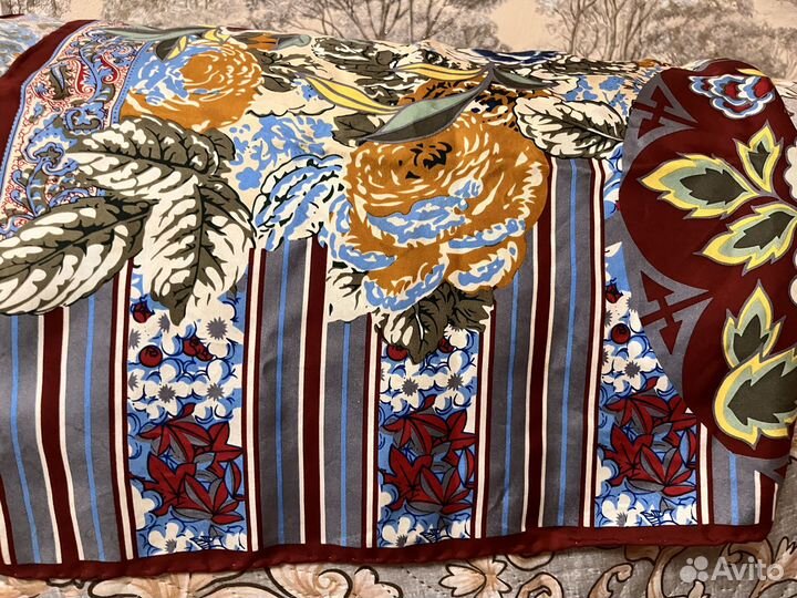 Шёлковый большой платок