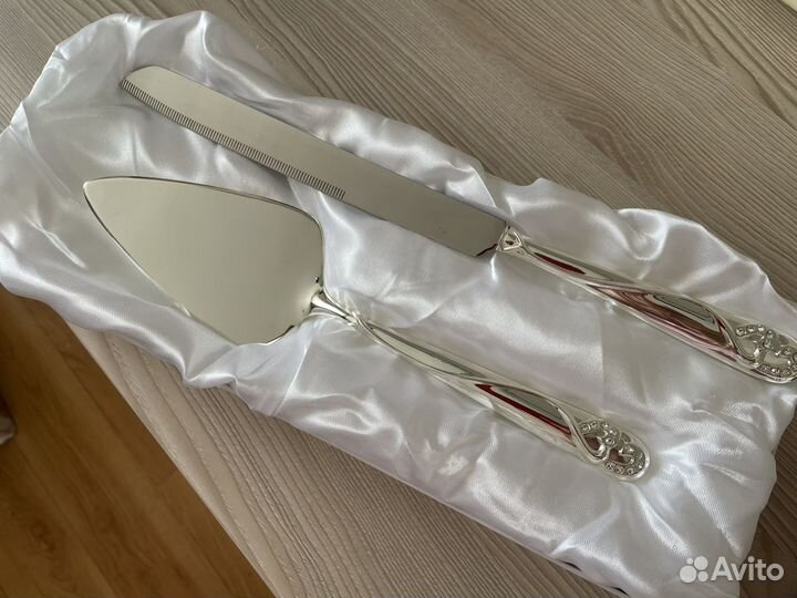 Лопатка и нож для свадебного торта