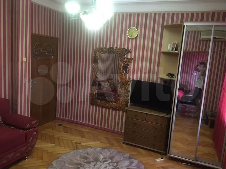 Комната 28 м² в 2-к., 3/3 эт.