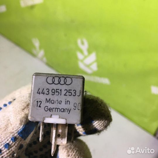 Реле Ауди 100 С4