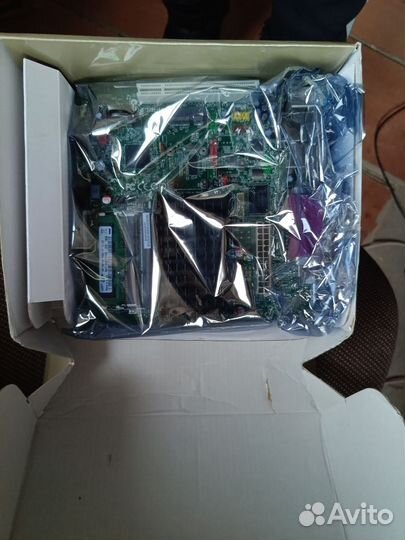 Материнская плата gigabyte