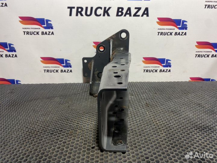 9305201433 Кронштейн подножки левый