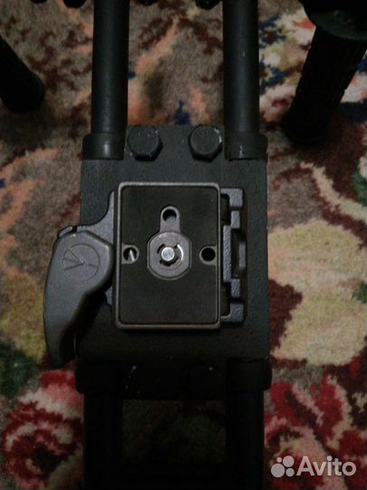 Продам плечевой штатив для видео камеры