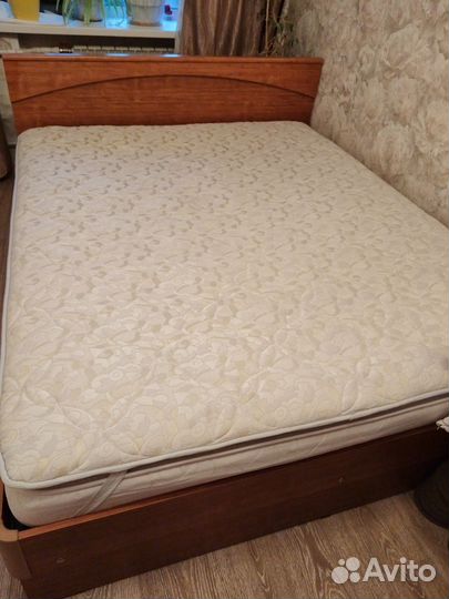 Кровать 160х200 с матрасом бу