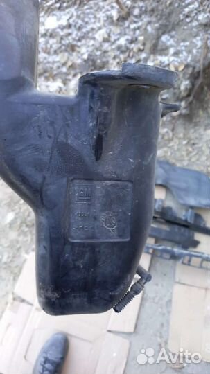 Бочок омывателя opel astra h