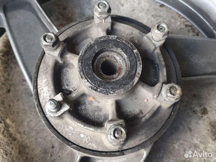 Б/У диск на мотоцикл радиусом 17