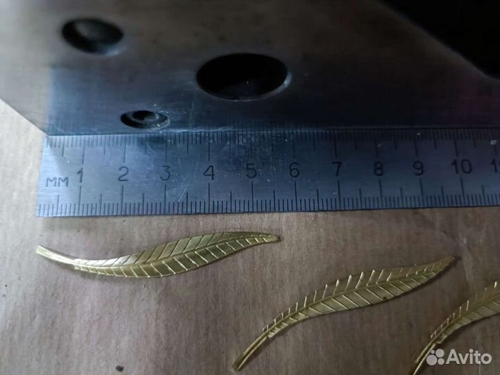 Ювелирное оборудование. Штамп детали брошь