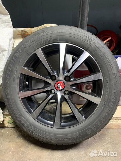 Goodyear EfficientGrip Performance 185/65 R15