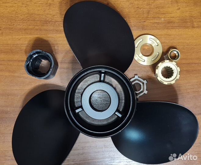 Винт гребной Mercury 135-300 (3x14-1/2x19)