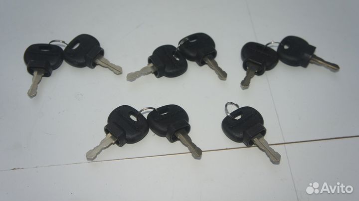 Ключ зажигания Jungheinrich, поколение Stratus