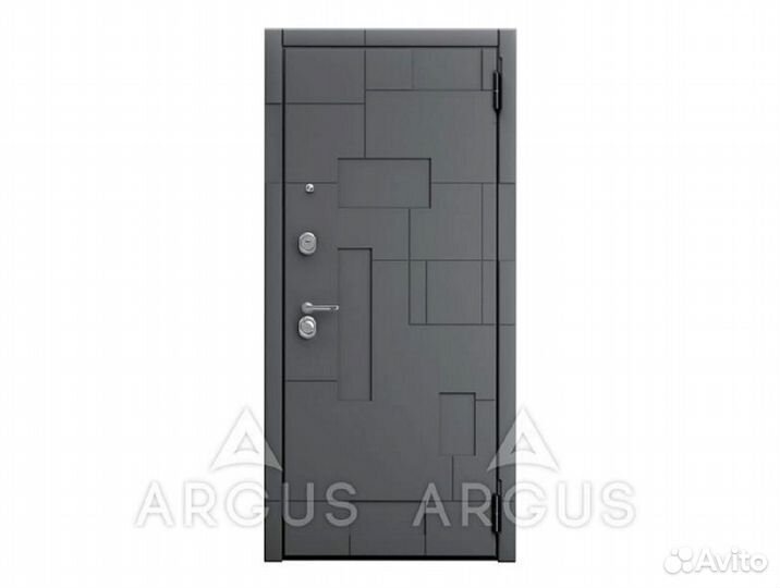 Входная дверь в квартиру Ferroni