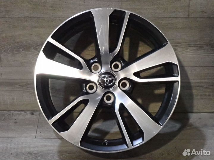 Комплект оригинальных дисков R17 Toyota Rav4